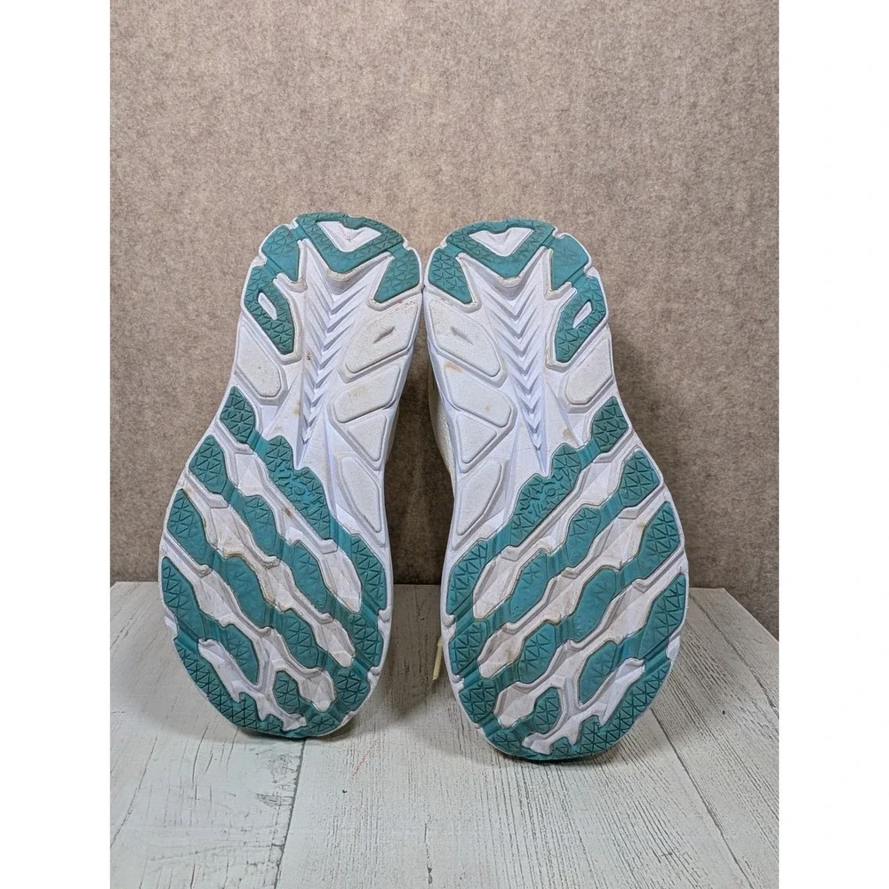 Hoka One One hoka clifton